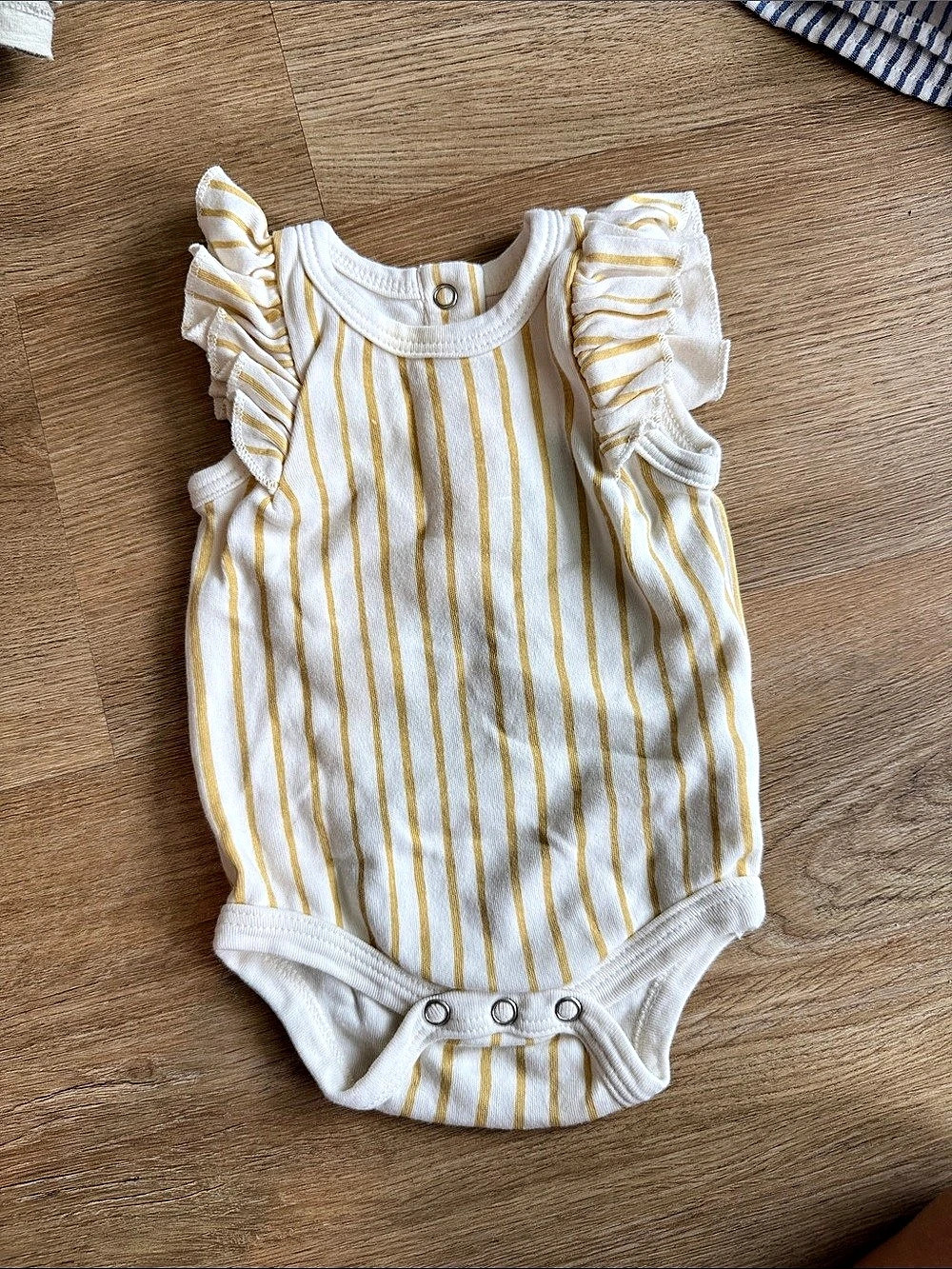 Striped Ruffle Sleeve Bodysuit White & Yellow